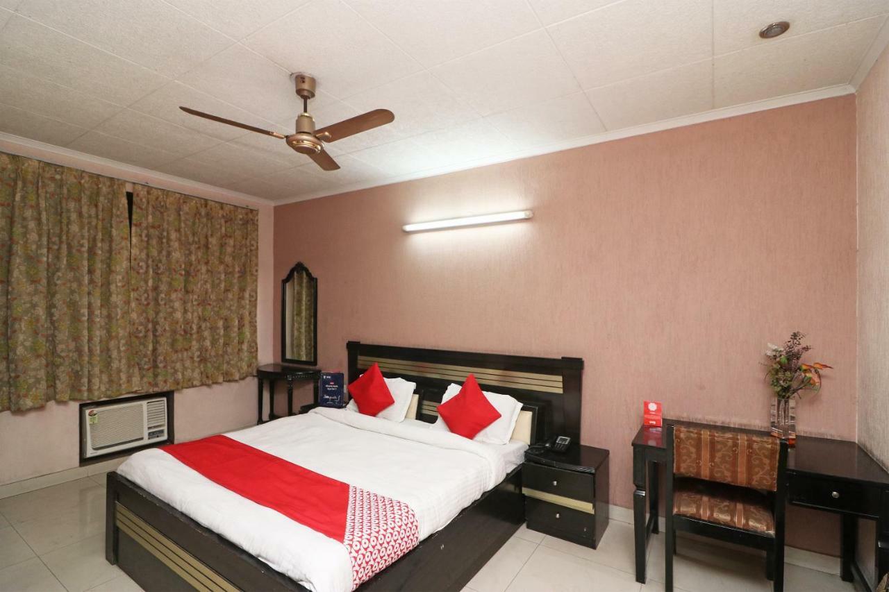 Oyo 24672 Bharat Guest House Delhi  Exterior foto